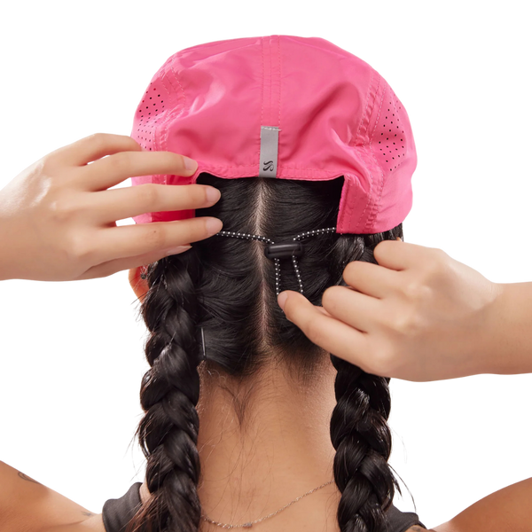 ANYARunCap_UVProtection_-Hottie2