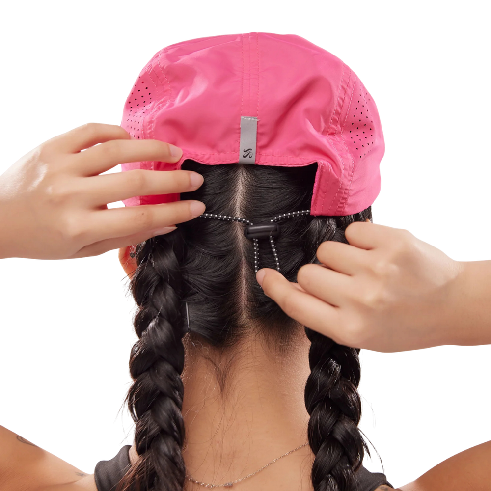 ANYARunCap_UVProtection_-Hottie2