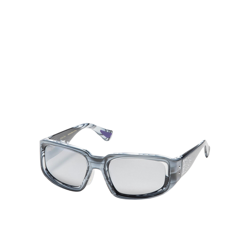 ArticleOne _Cesar Villalba_Skywriting / Polarized Silver Flash Mirror Lens_Side1