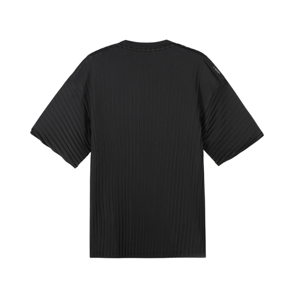 AuraLitePleatedTShirtBlack2