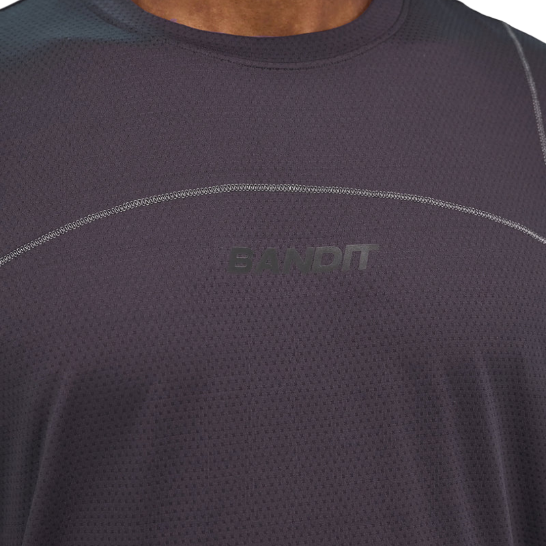 BANDITRUNNINGMen_sMicromesh_MerrowRunTee-Shadow4