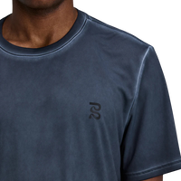 BanditRunningFrioSoft_PerformanceBoxTee-Anthracite_SaltFade4