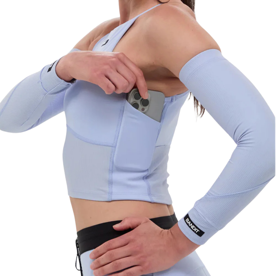 BanditRunning_Stamina7PocketNovaCrop_BreezeBlue3