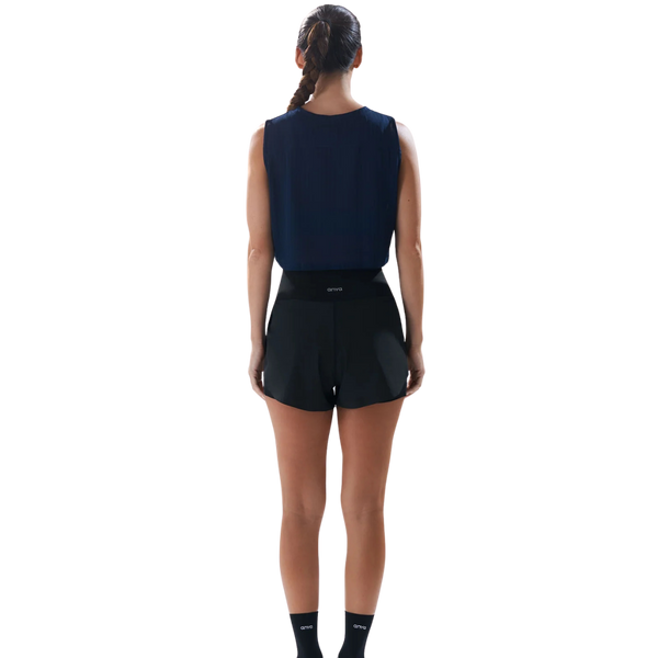 BoxyMuscleTankinDive4