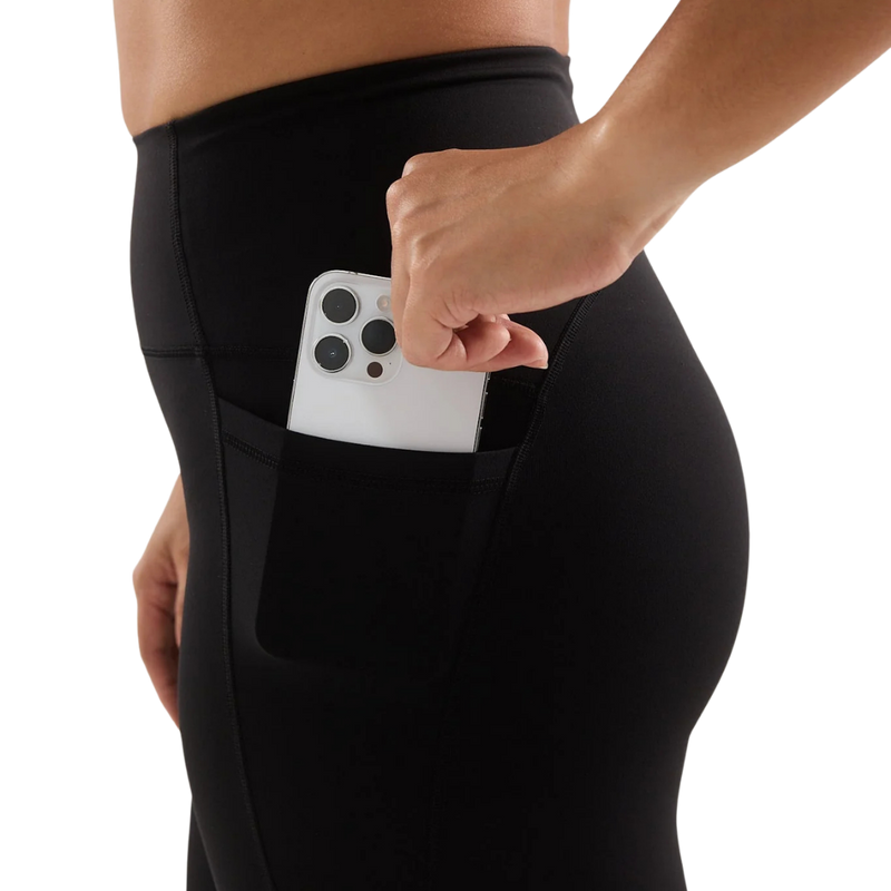 ContourPocketLeggings_Full24__inBlackSesame3_3e4f78b7-a402-4745-9793-ad63cd094e18