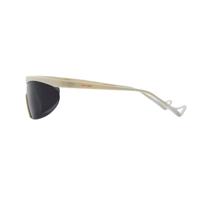 DistrictVision_KoharuEclipse_Limestone/D+ Onyx Mirror_Side