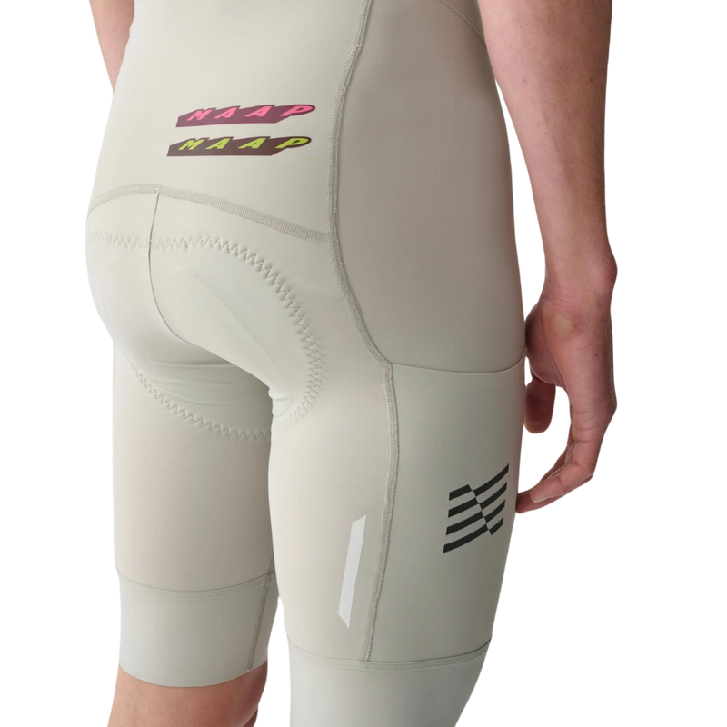 MAAP_EvadeX_TeamBibEvoCargo_Fog_Back