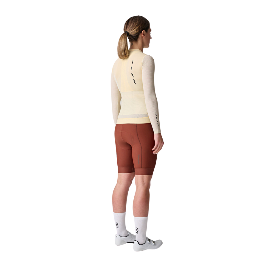 MAAP-Women_sEvadeProBaseLSJersey2.0-Sandstone_Limestone3