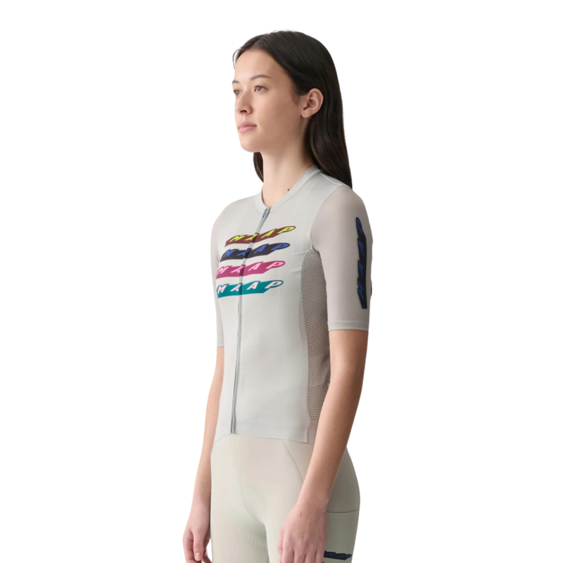 MAAP-Women_sEvadeXProAirJersey2.0-Fog2_41fcdeb3-7ceb-4023-9afc-49e70e005486