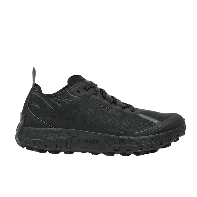 NORDA-Shoes001AMen_STEALTHBLACK1_df7982be-5b90-4a67-9f66-ca2f3770b3ab