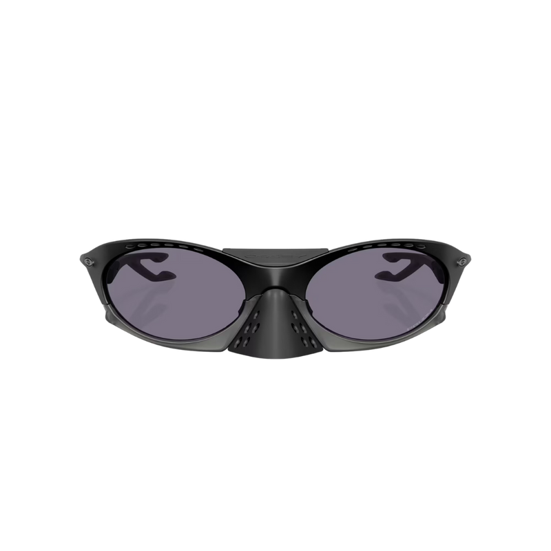 OAKLEYPlantarisPrizmgreyLenses_matteblackFrame1