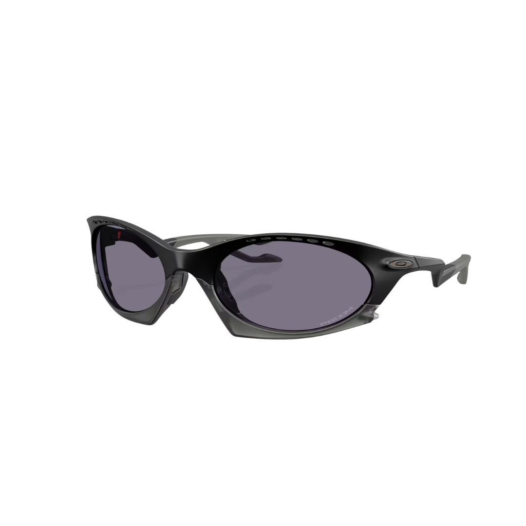 OAKLEYPlantarisPrizmgreyLenses_matteblackFrame2