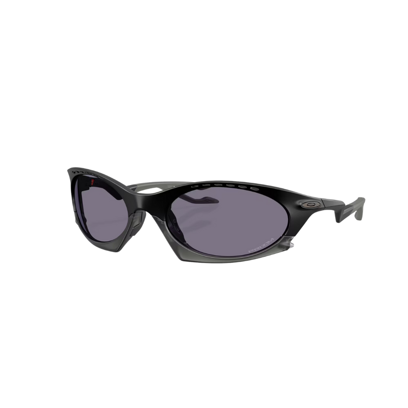 OAKLEYPlantarisPrizmgreyLenses_matteblackFrame2