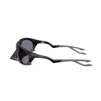 OAKLEYPlantarisPrizmgreyLenses_matteblackFrame4