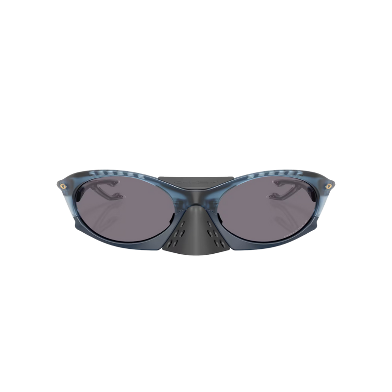 OakleyPlantarisMatteTransAbyss_PrizmGreyPolar_1