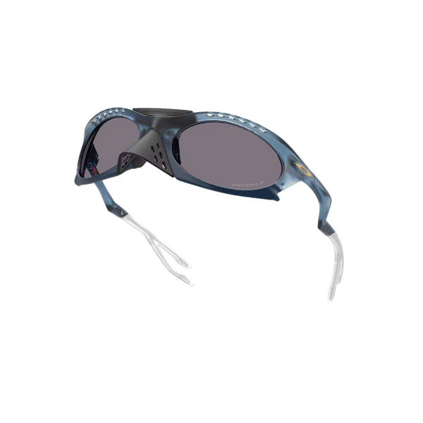 OakleyPlantarisMatteTransAbyss_PrizmGreyPolar_4