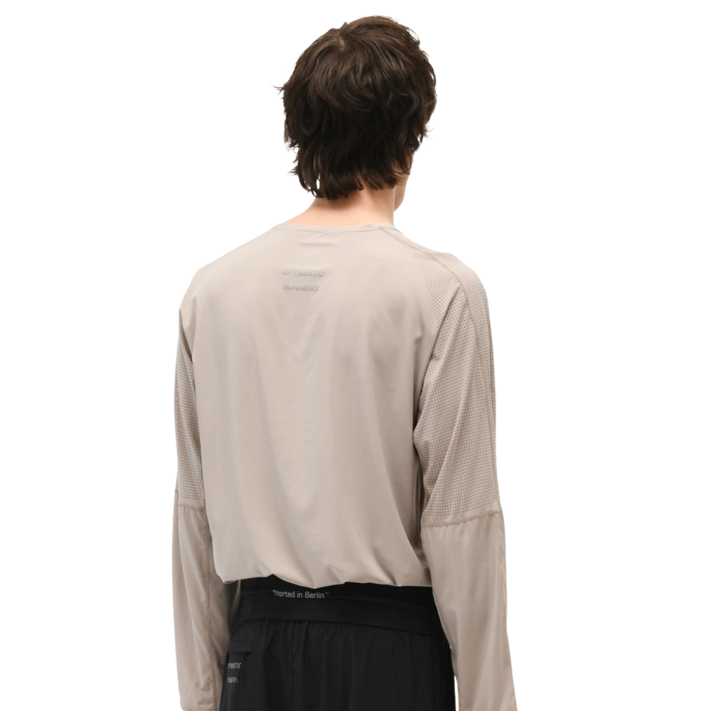 PerforatedLongsleeveCAMEL4_b08058ef