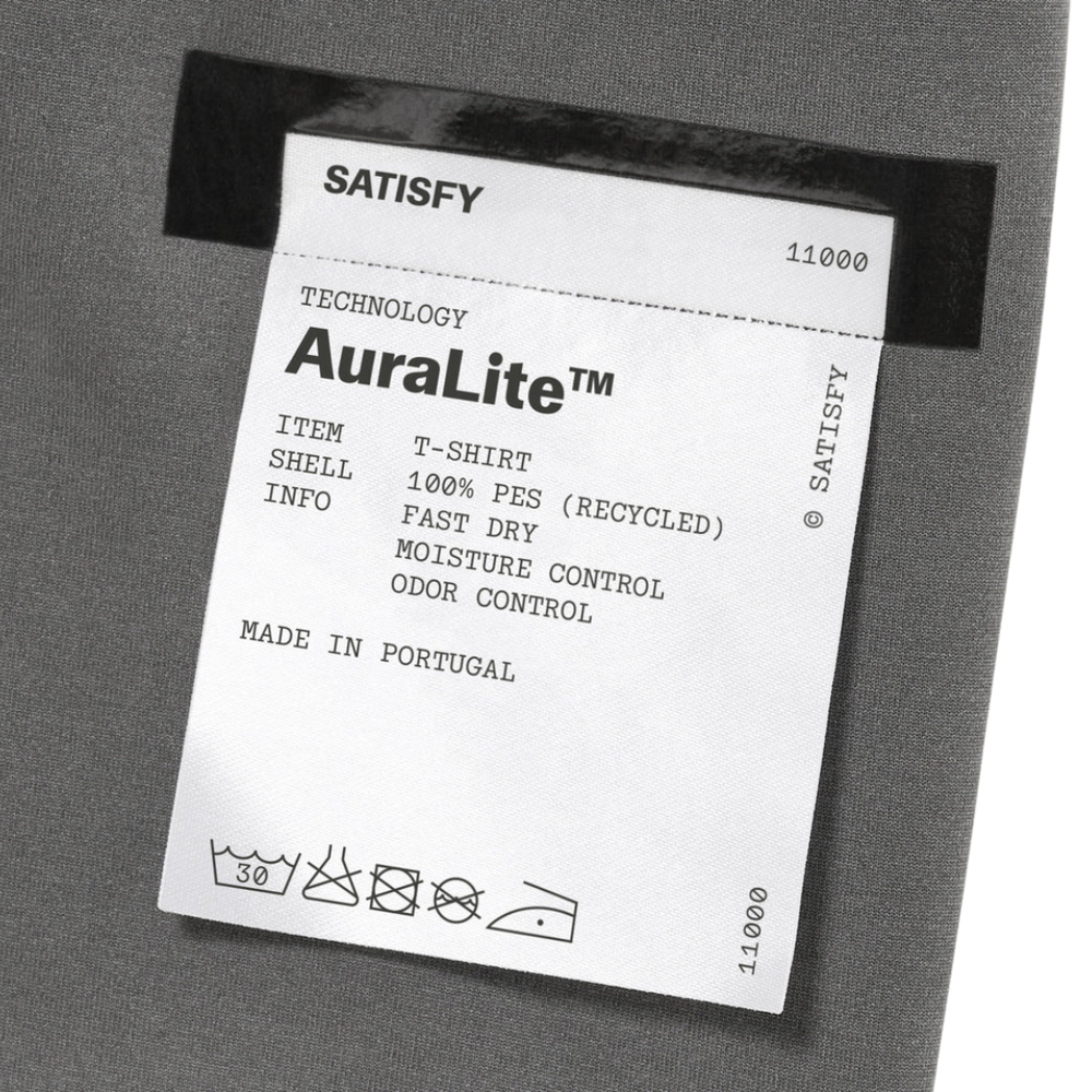 SatisfyRunning_AuraliteTShirt_Smalllogo_MineralGraphite_Label