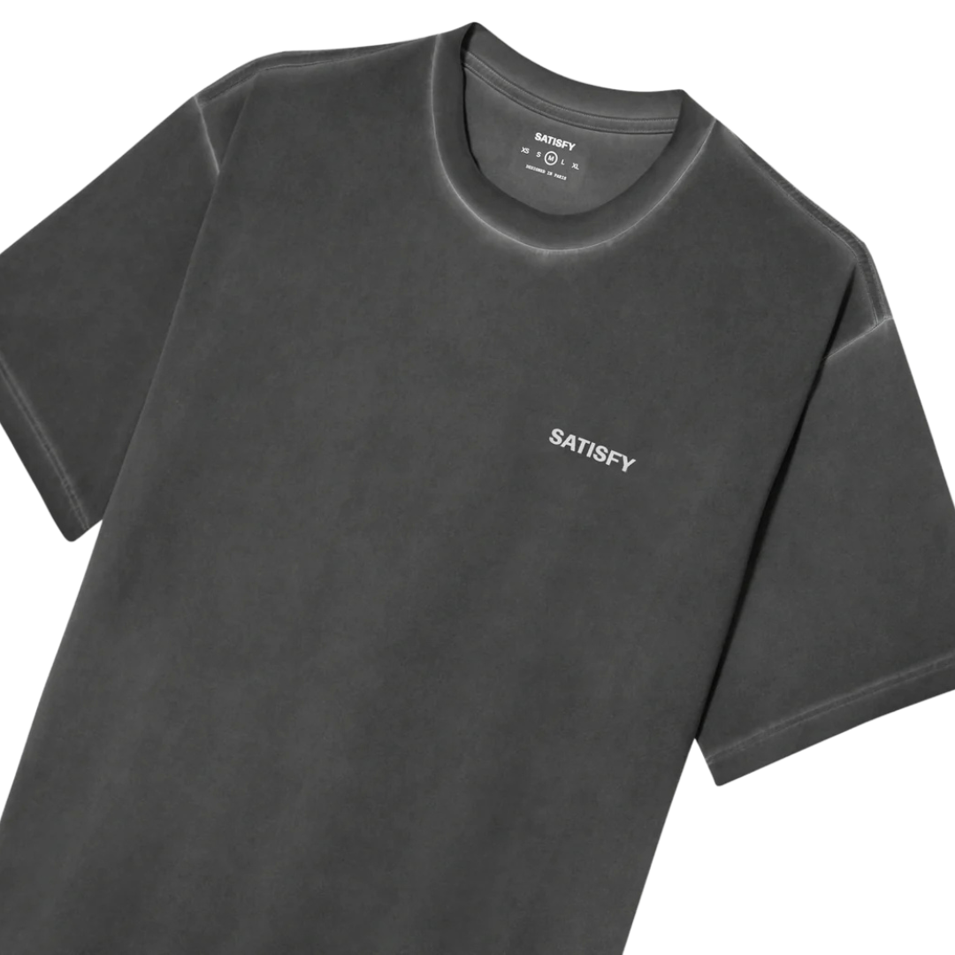 SatisfyRunning_AuraliteTShirt_Smalllogo_PigmentBlack_Front1