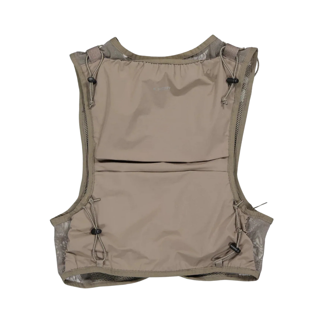 SatisfyRunning_JusticeHydration_Vest_Falcon_Back