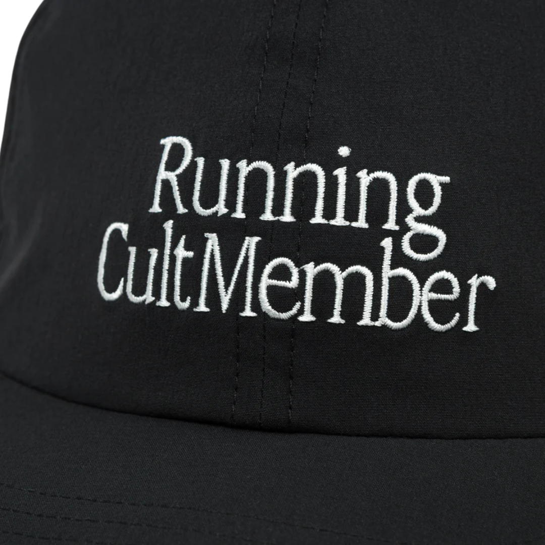 SatisfyPeaceShell_RunningCap-Black-RunningCultMember3
