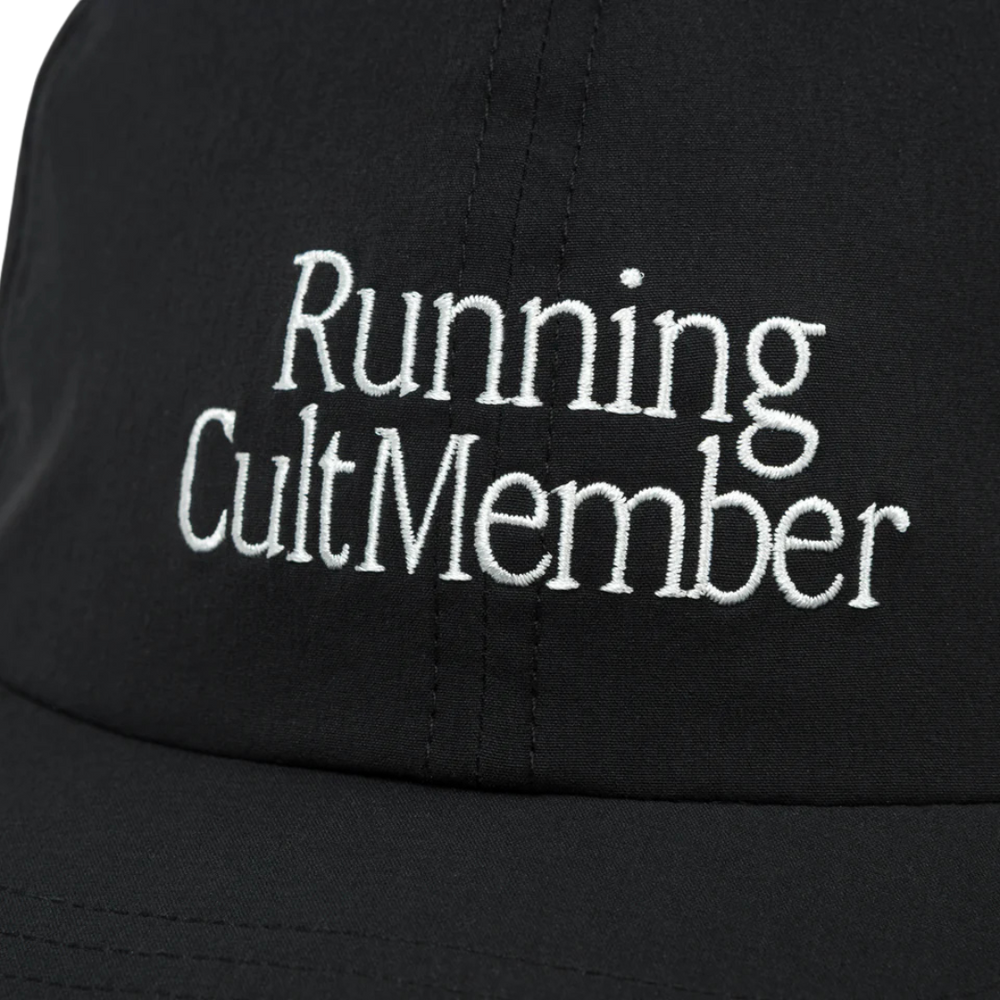 SatisfyPeaceShell_RunningCap-Black-RunningCultMember3