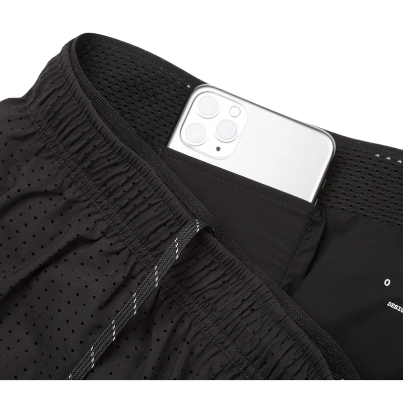 SatisfyRunning_SpaceO2.5distance_Shorts_Black_PocketInside
