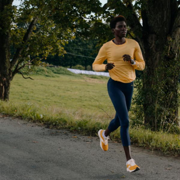TRACKSMITHWOMEN_STURNOVERCROPTIGHTS