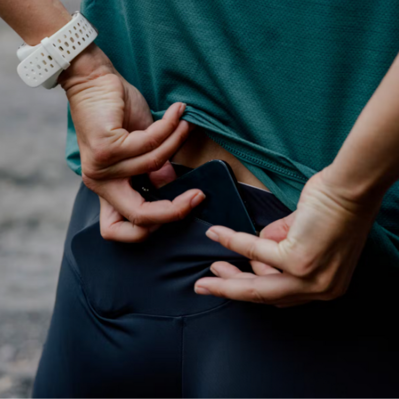 TRACKSMITHWOMEN_STURNOVERCROPTIGHTS-NAVY3