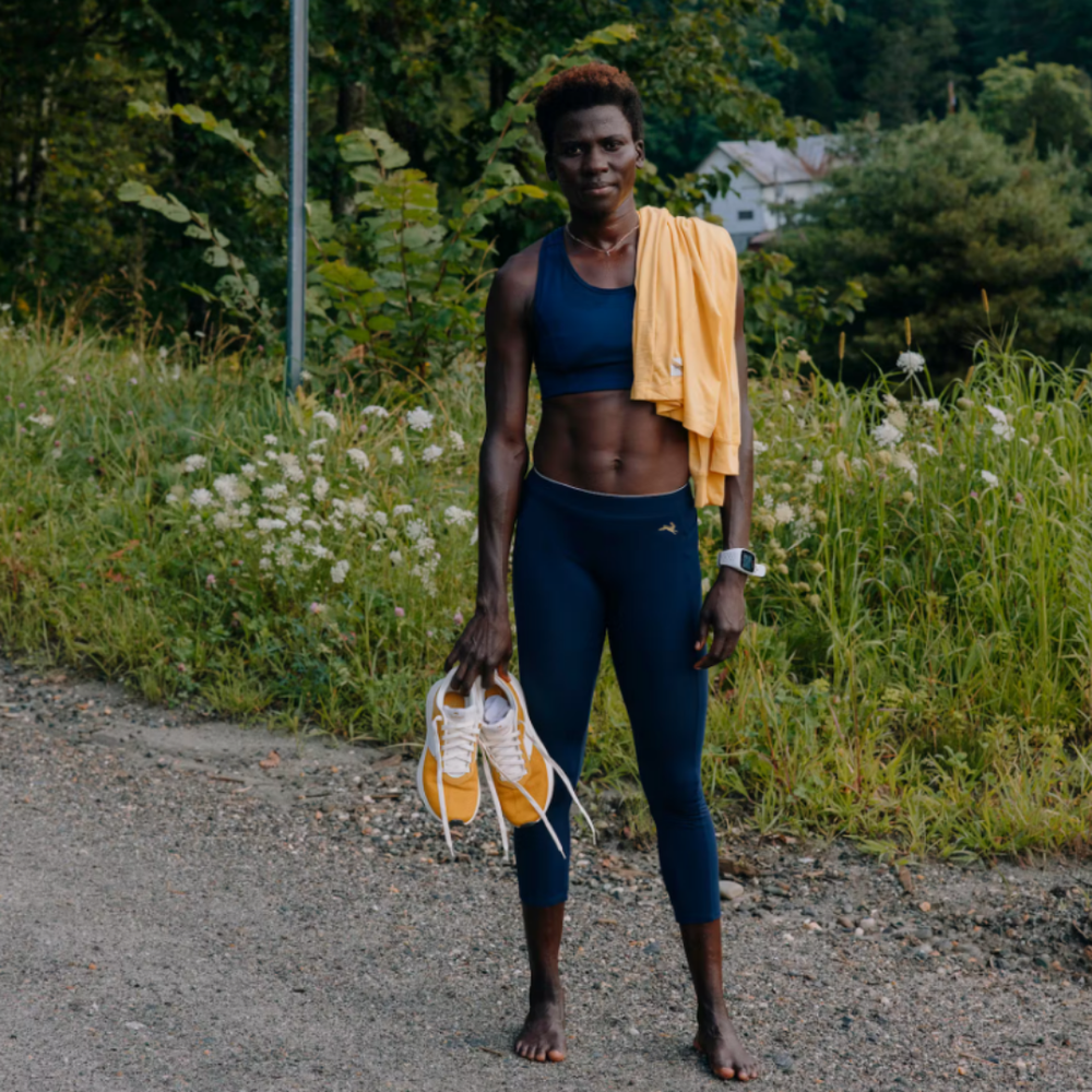 TRACKSMITHWOMEN_STURNOVERCROPTIGHTS