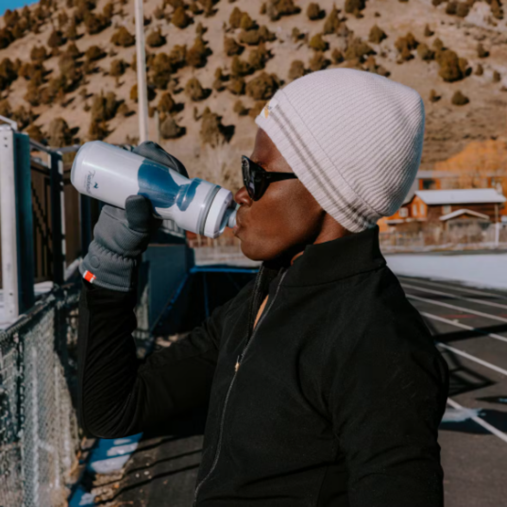 TracksmithInsulatedWaterBottle-Navy_Ivory3