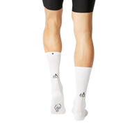 Fingerscrossed_ClassicSouvenir_Mountain_White_Back1